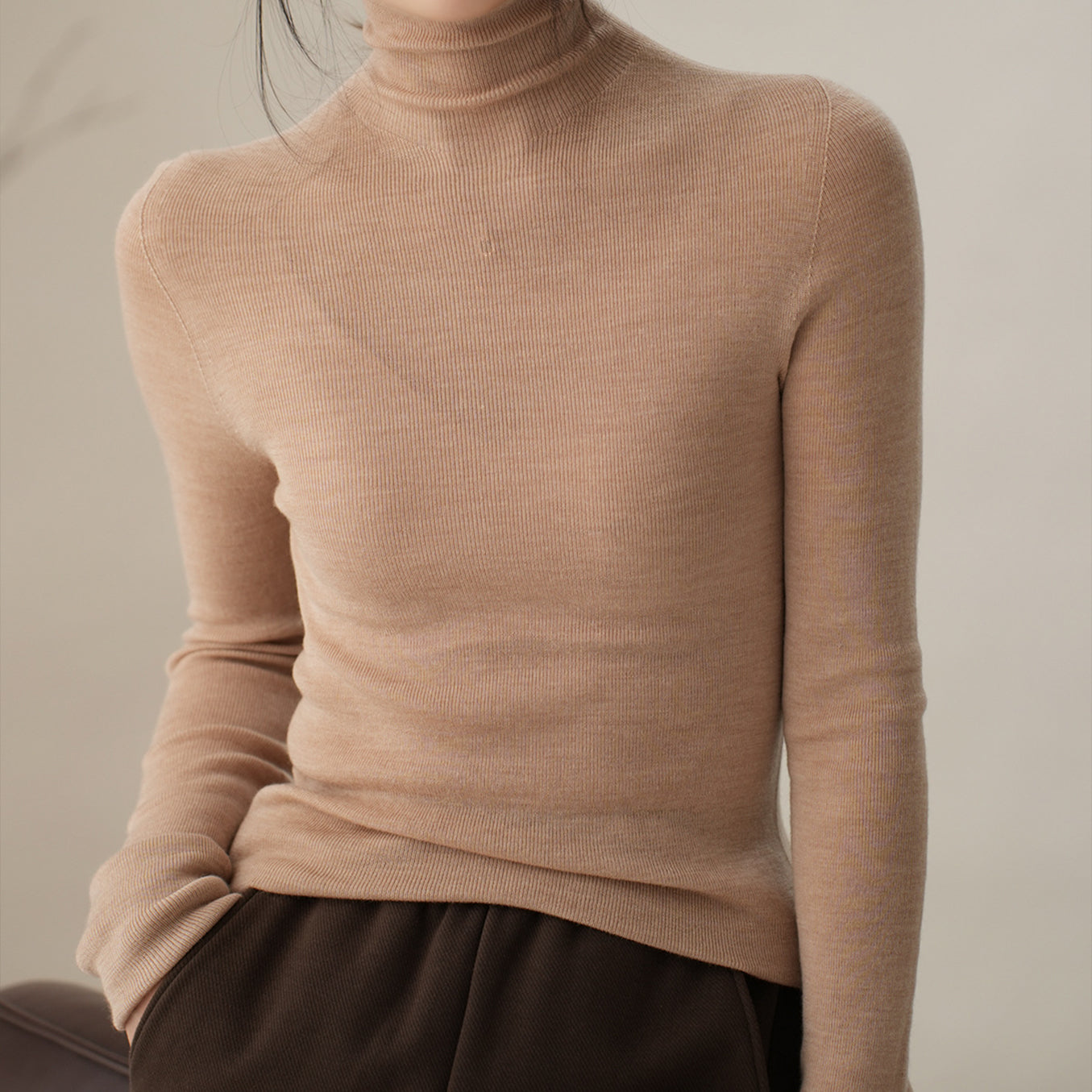 Suéter Ajustado De Cuello Alto Para Mujer