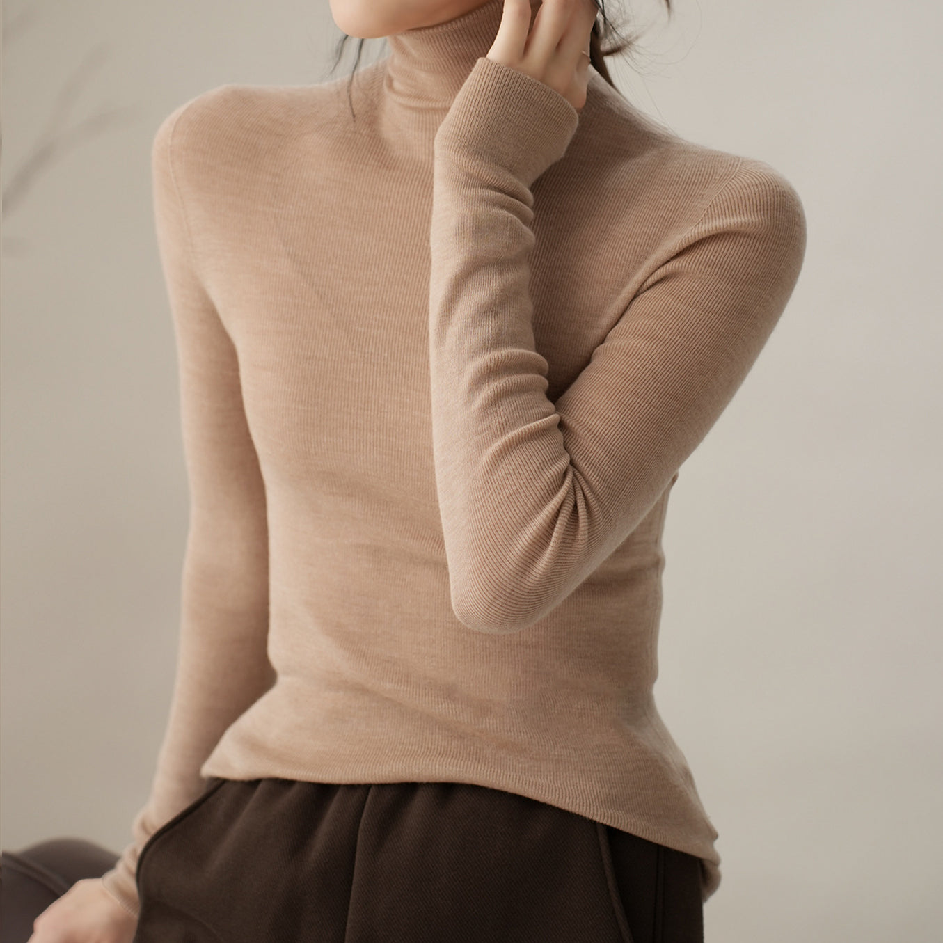 Suéter Ajustado De Cuello Alto Para Mujer